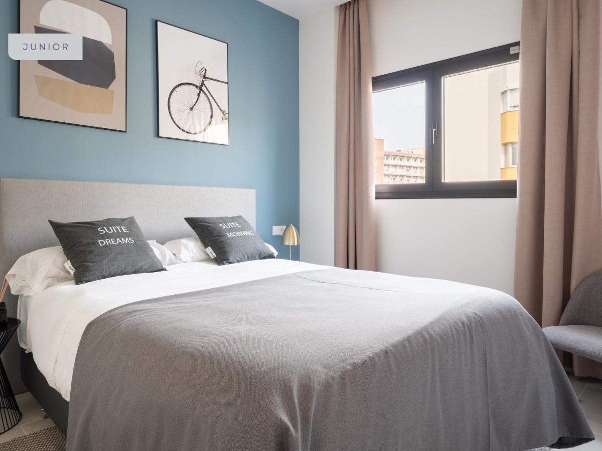 Limehome Sevilla Calle Torcuato Luca De Tena - Digital Access מראה חיצוני תמונה