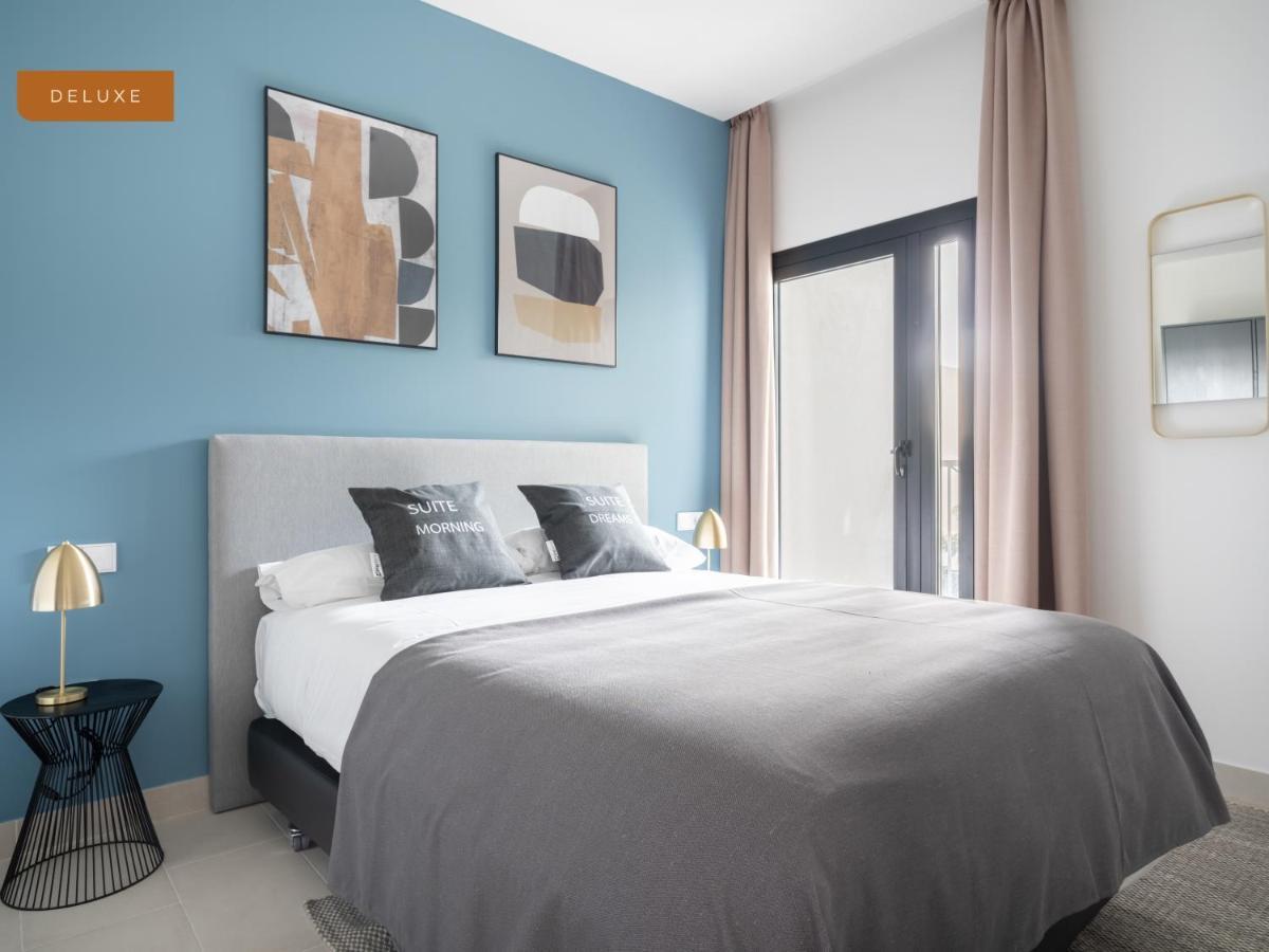 Limehome Sevilla Calle Torcuato Luca De Tena - Digital Access מראה חיצוני תמונה